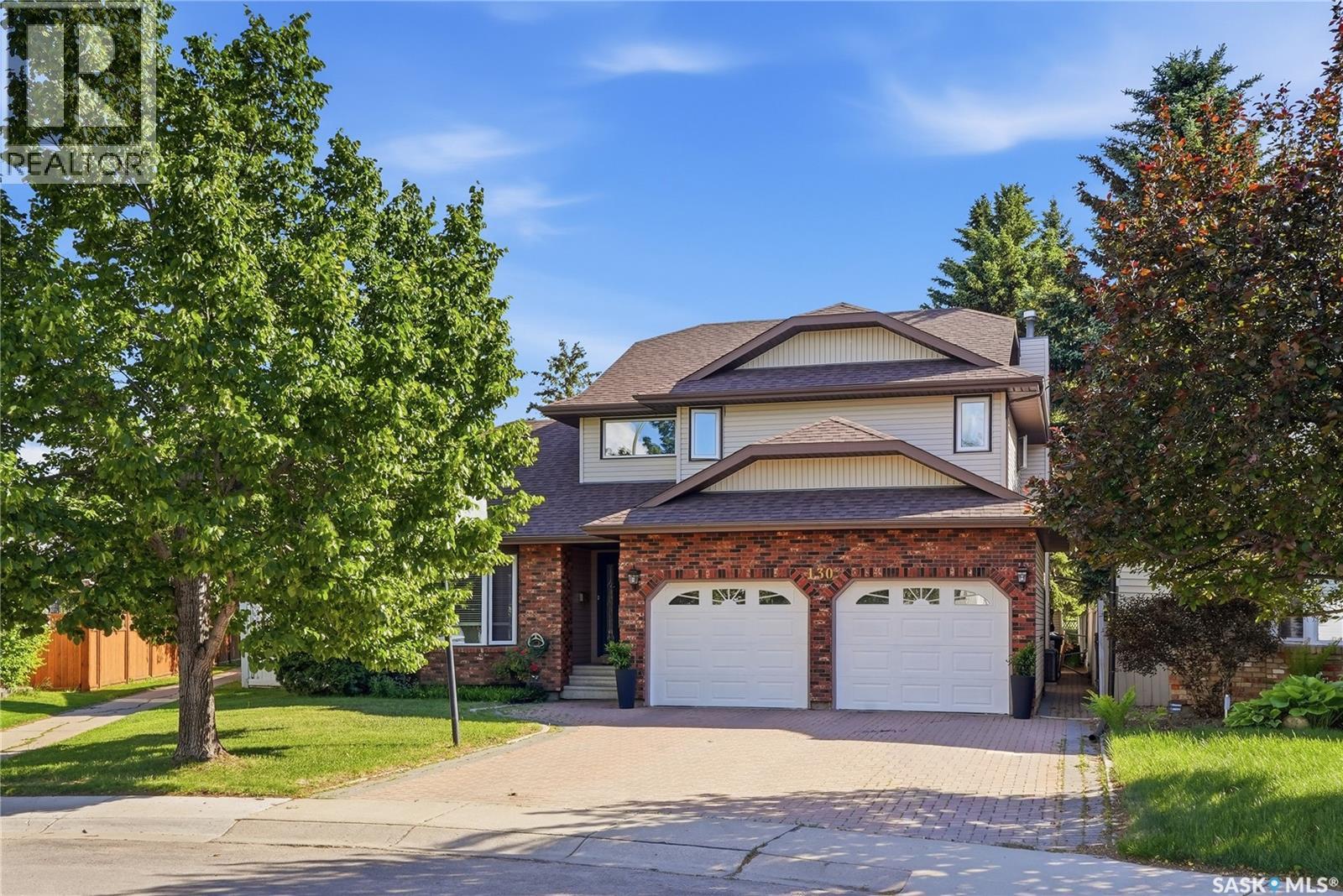 130 Mulcaster CRESCENT