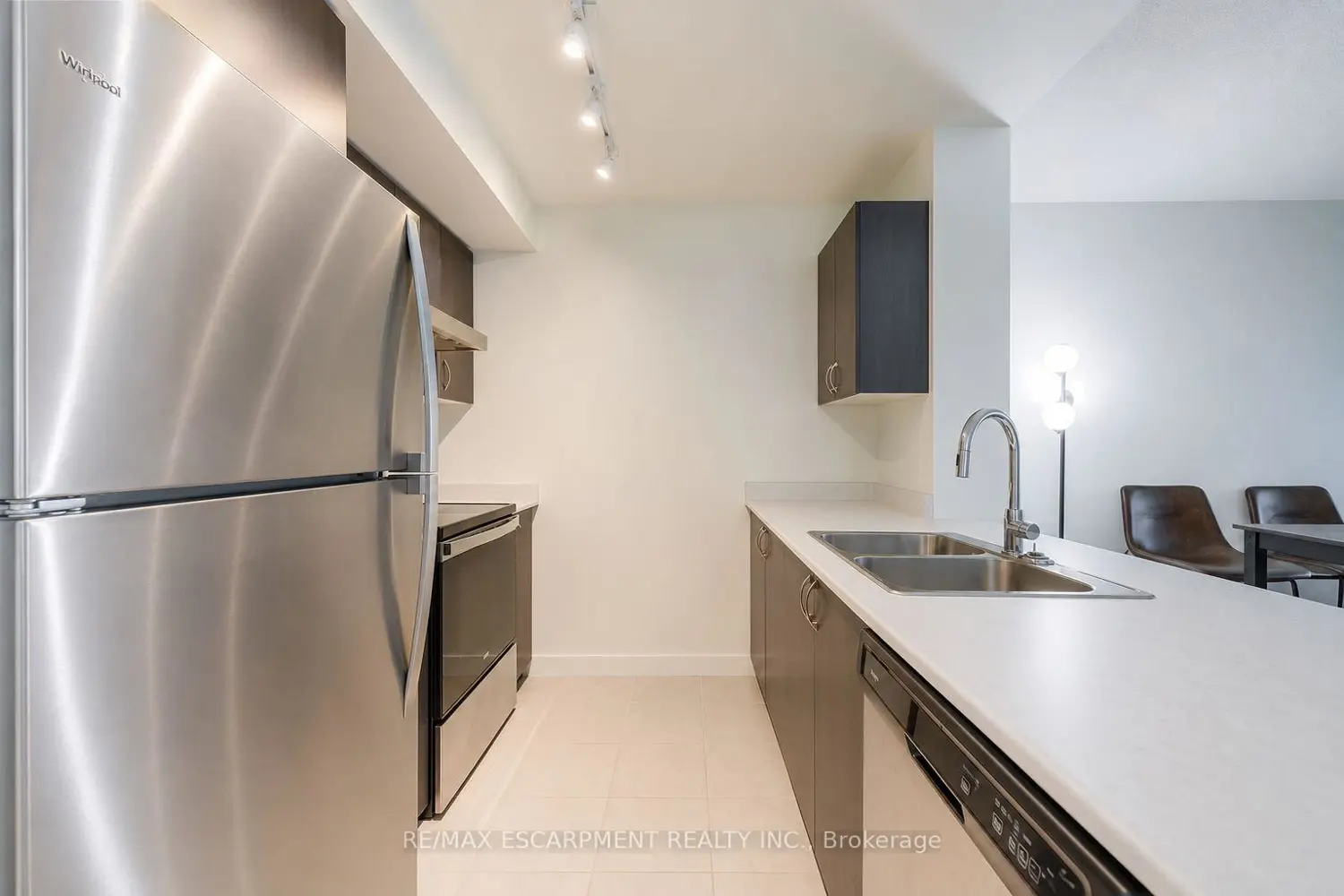 10 Wilby Crescent 309 photo 5