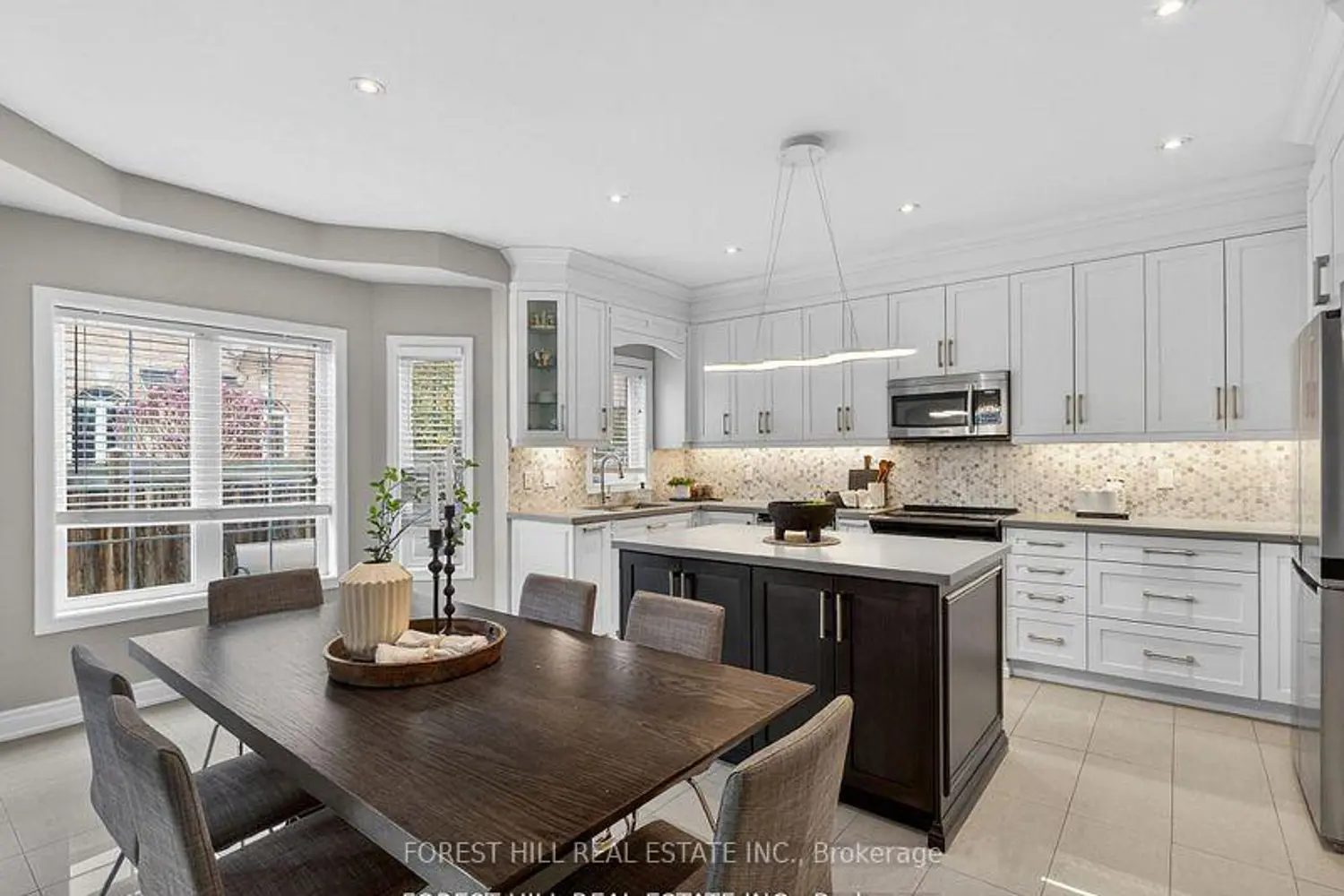 92 Seabreeze Avenue photo 4