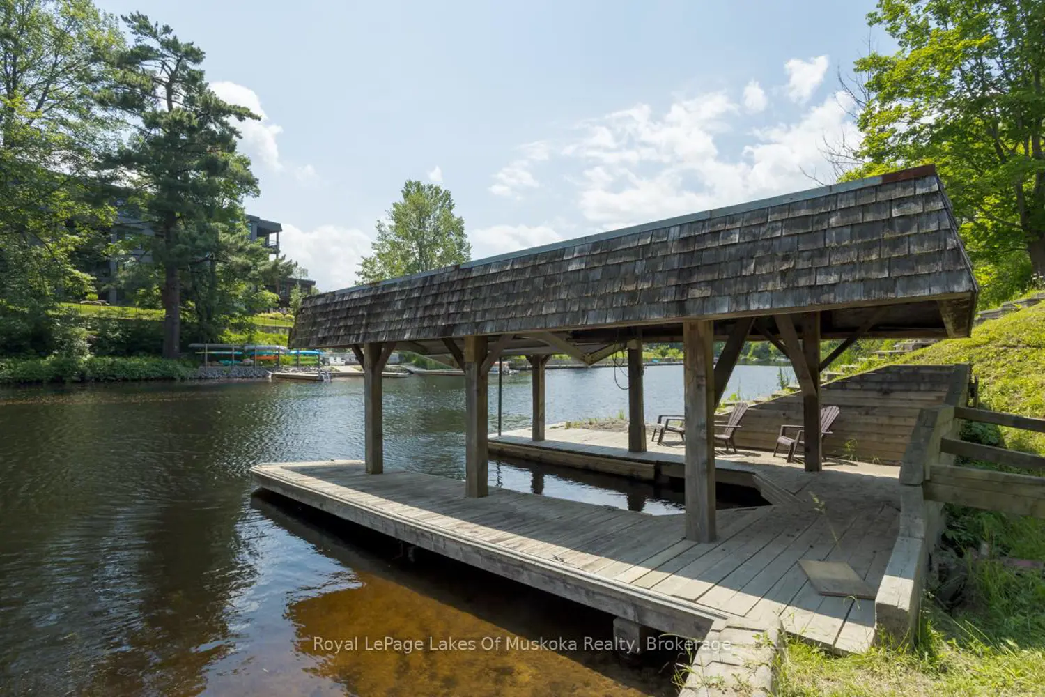110 Dill Street photo 3
