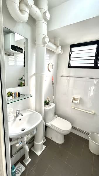141 Jalan Bukit Merah photo 3