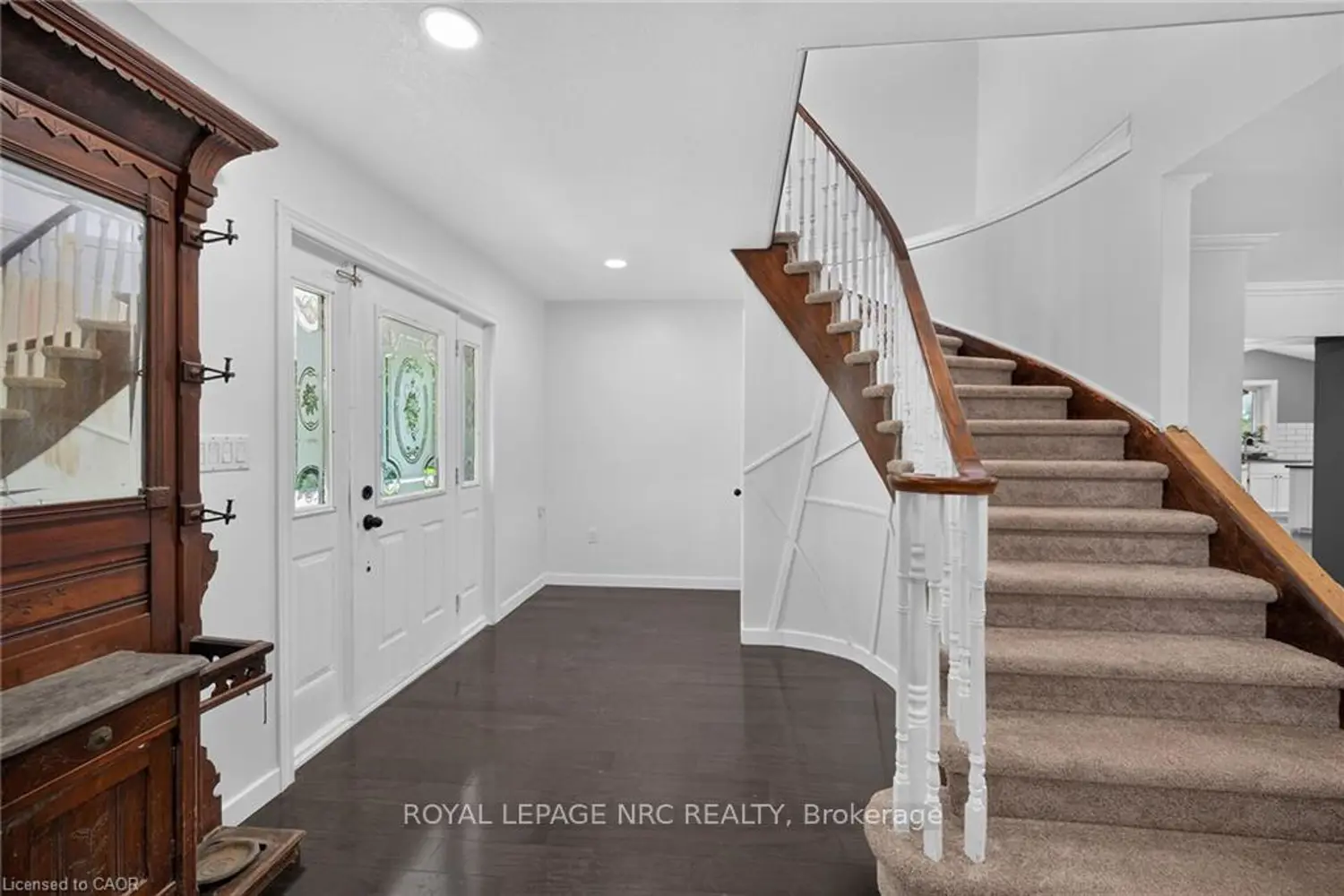 647 Bains Road photo 4