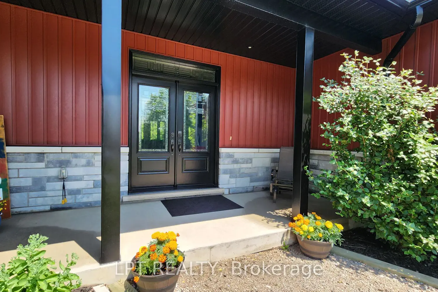 3265 Vigo Road photo 2