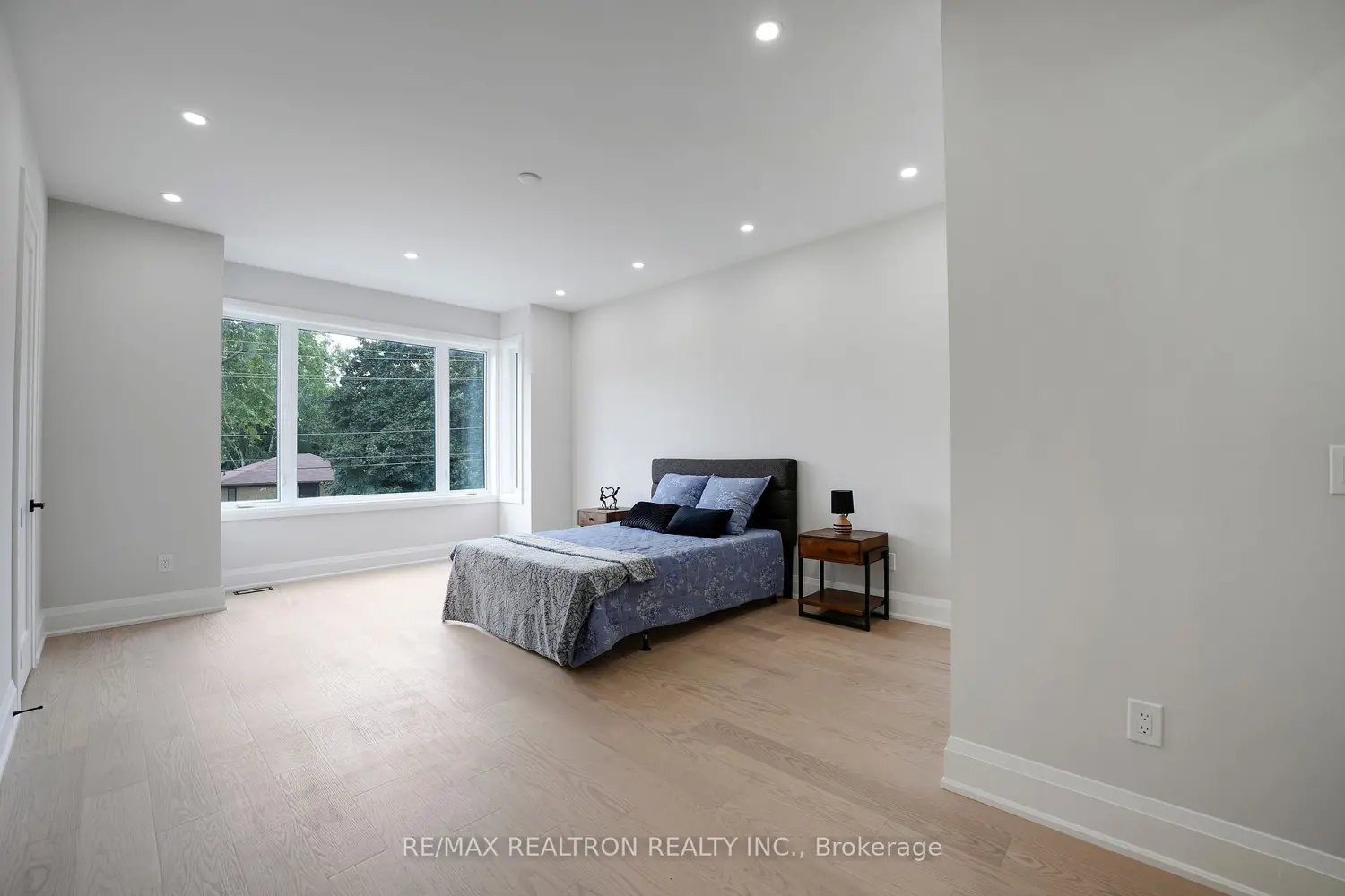 105 Murray Drive photo 5