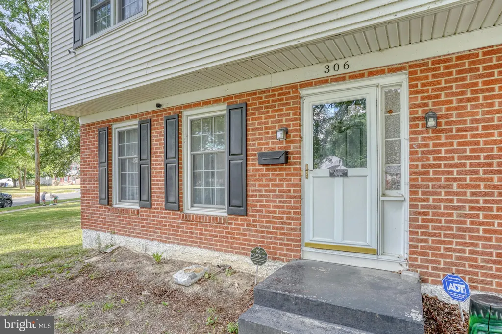 306 Macarthur Drive, Dover, DE 19901 photo 4