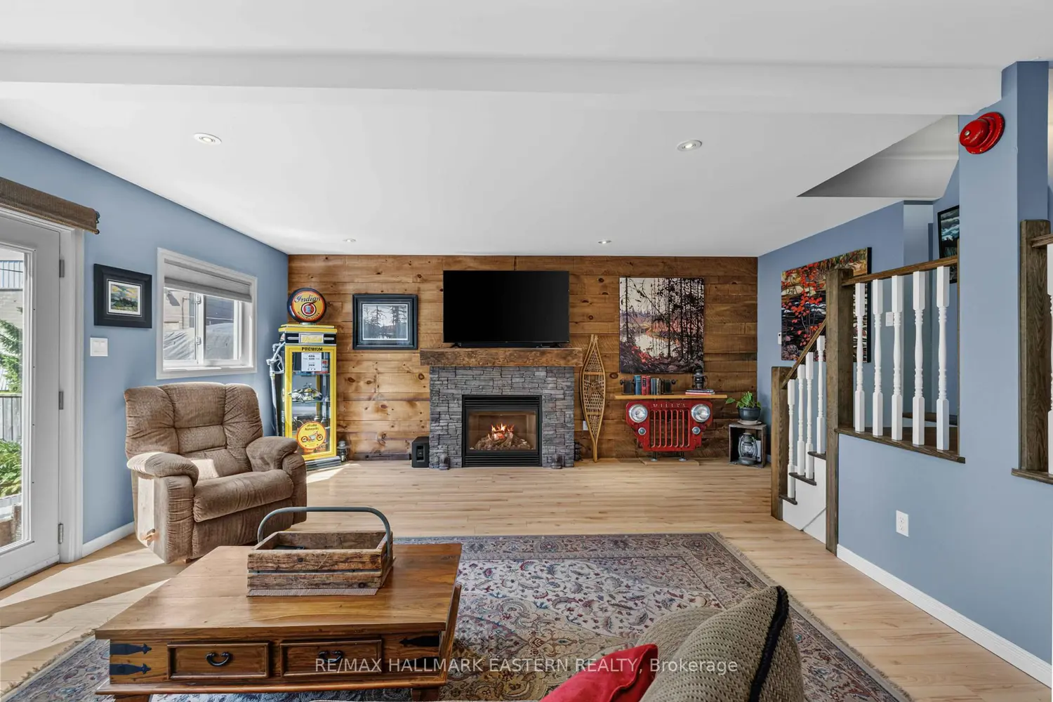 503 Romaine Street photo 3