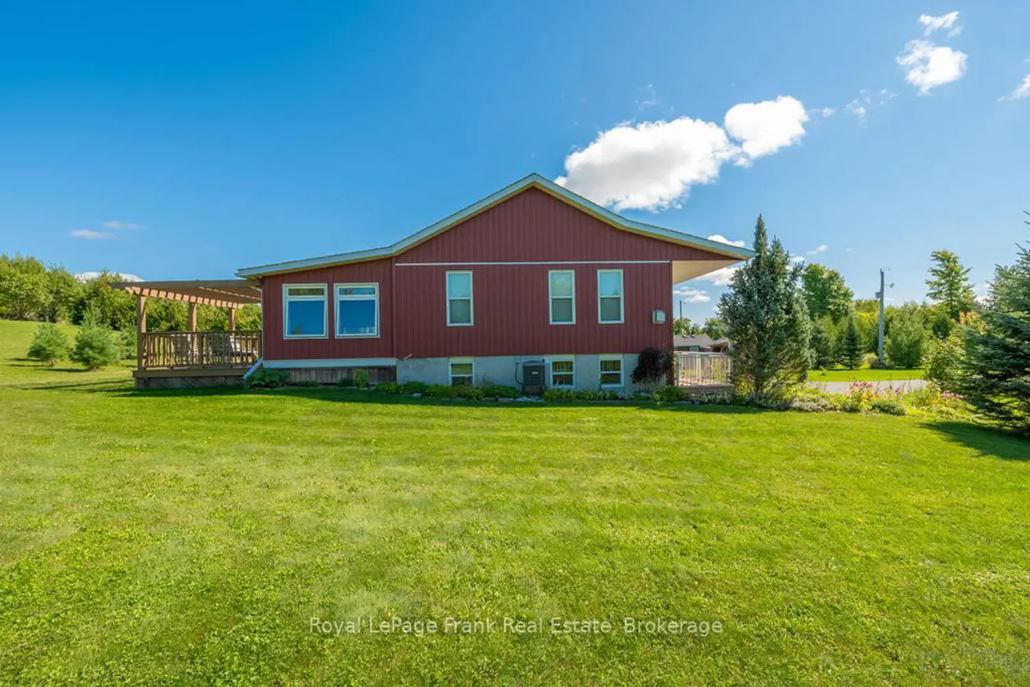 406 Lakehurst Circle Road photo 2