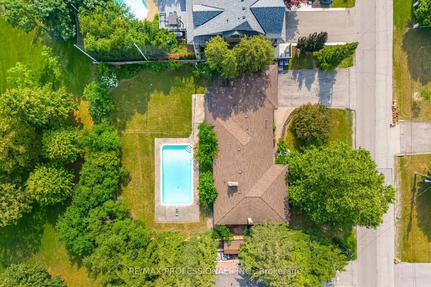 55 Bywood Drive photo 3