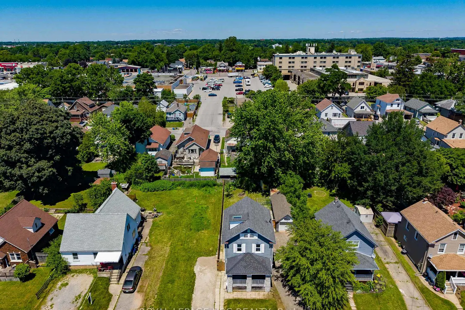 6423 Barker Street photo 3