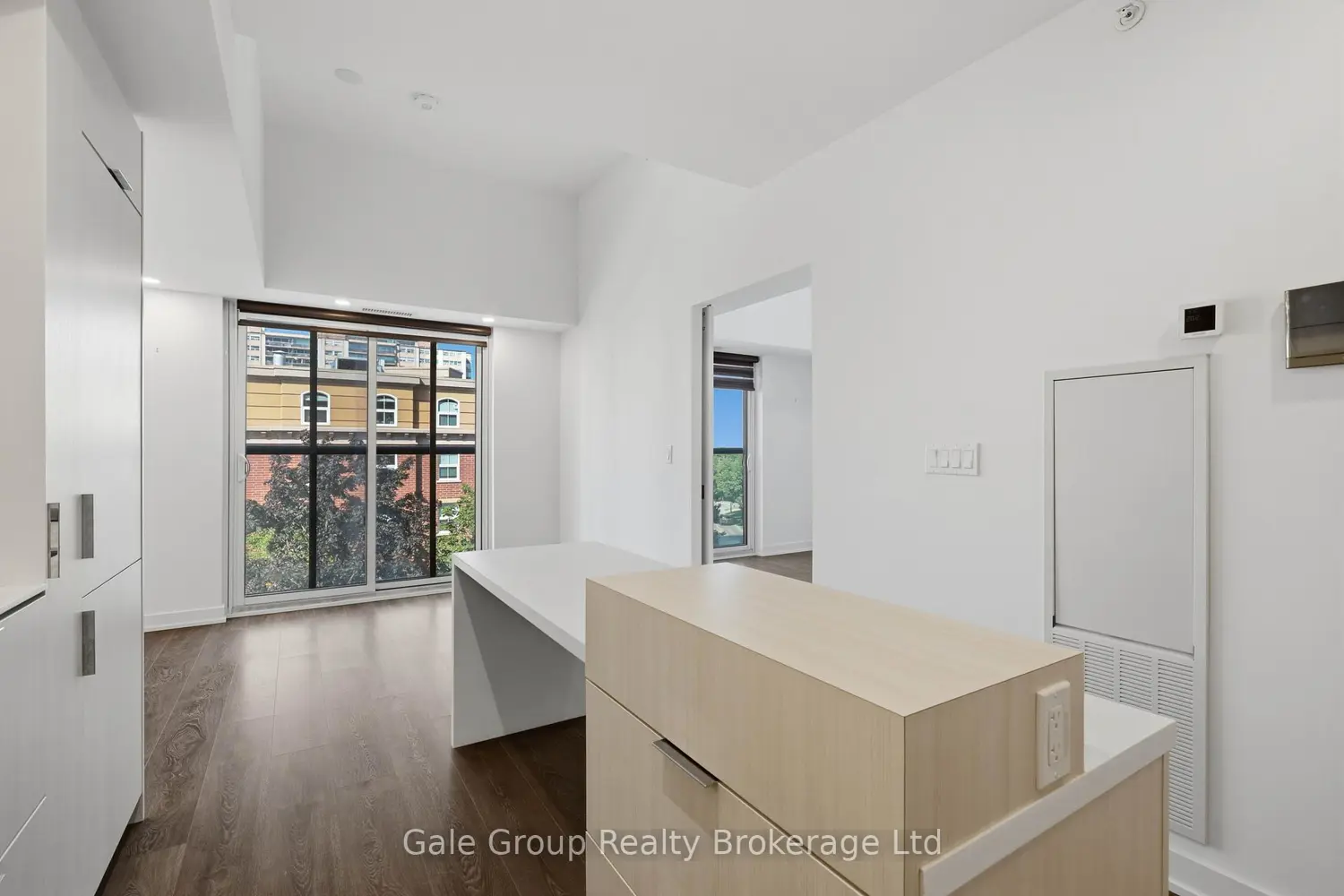 370 Martha Street 303 photo 2