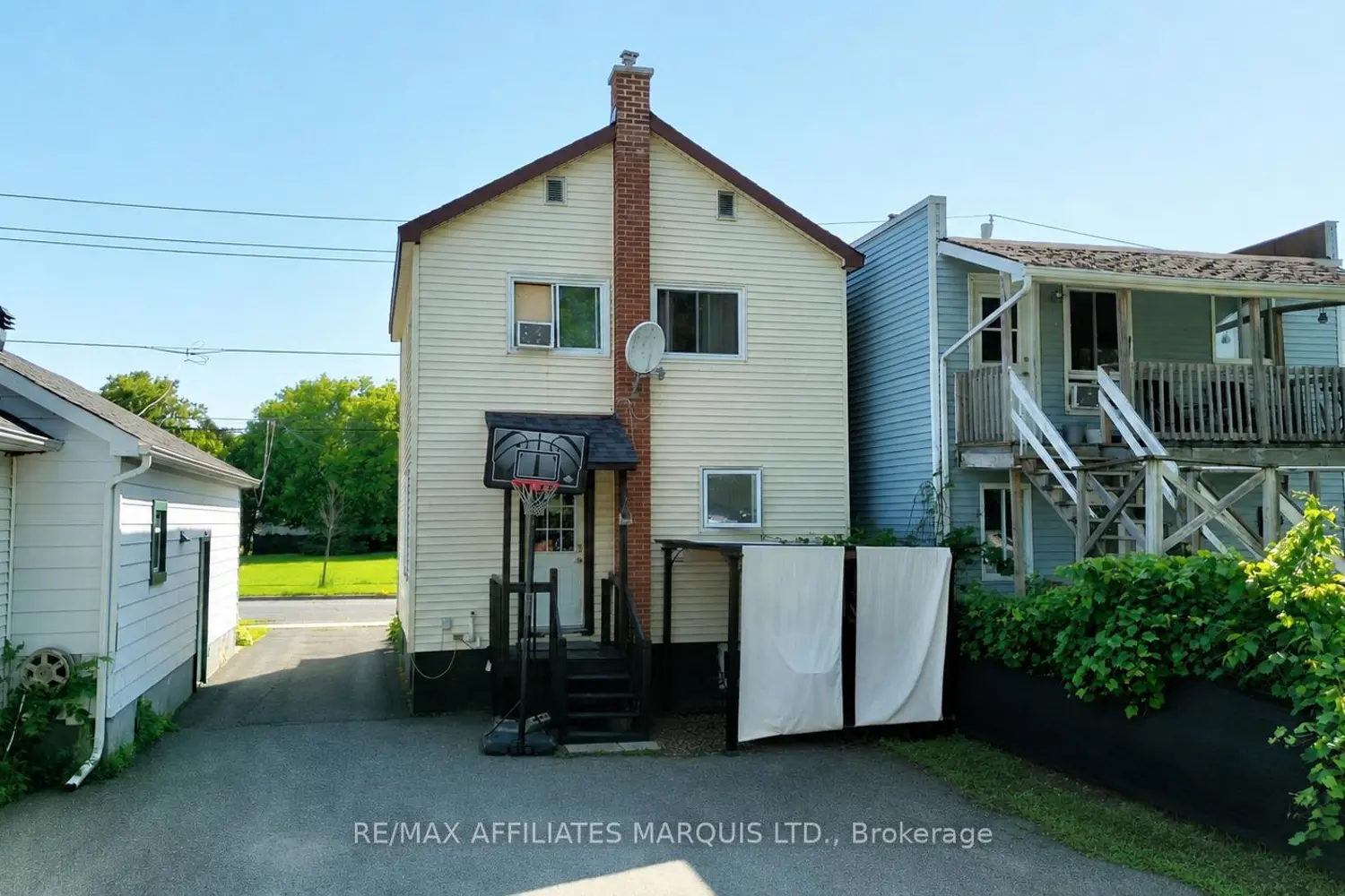 54 Lefebvre Avenue photo 2