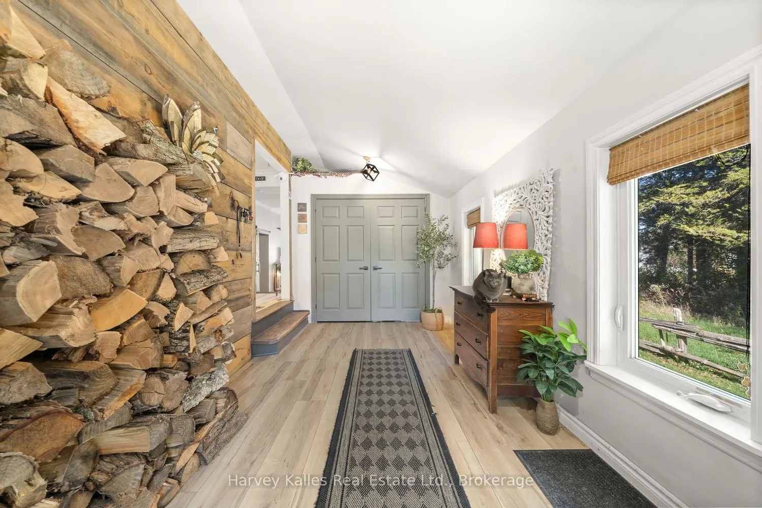 12130 Loyalist Parkway photo 3