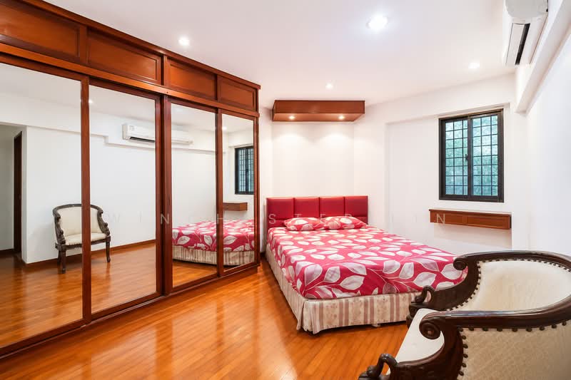 313 Sembawang Drive photo 3