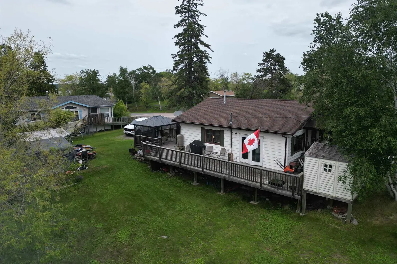 523 Lake Street photo 4