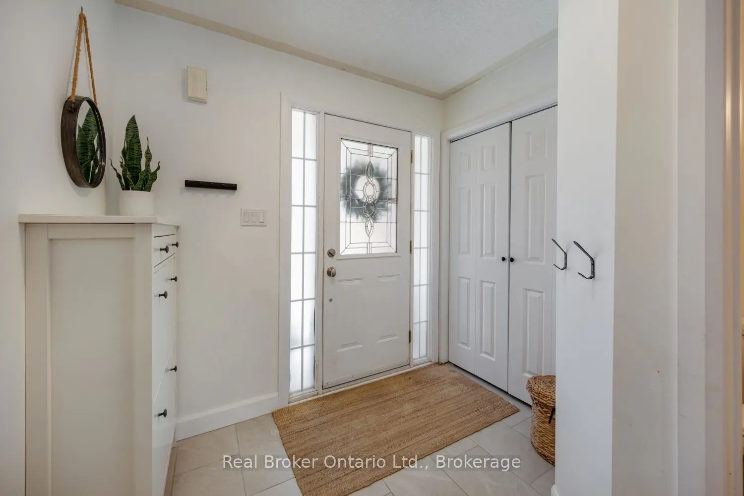 9 Candlebrook Drive photo 3