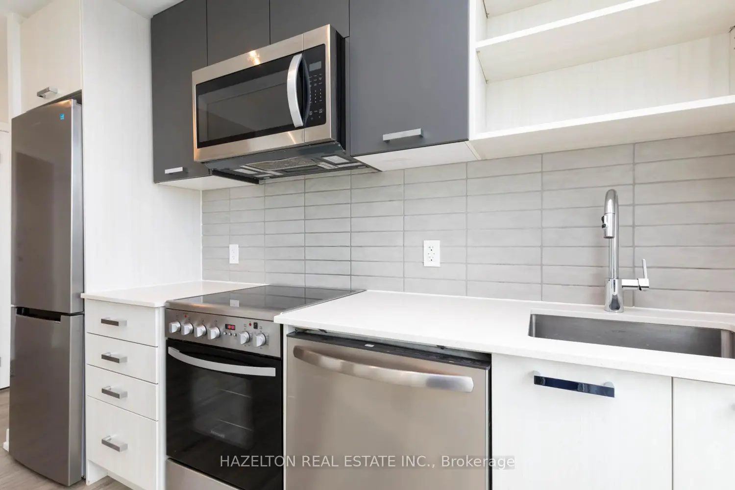 2300 St Clair Avenue 905 photo 5
