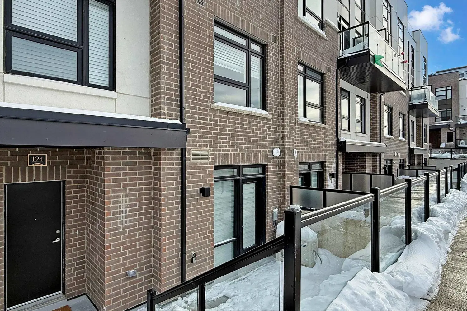 1569 Rose Way 124