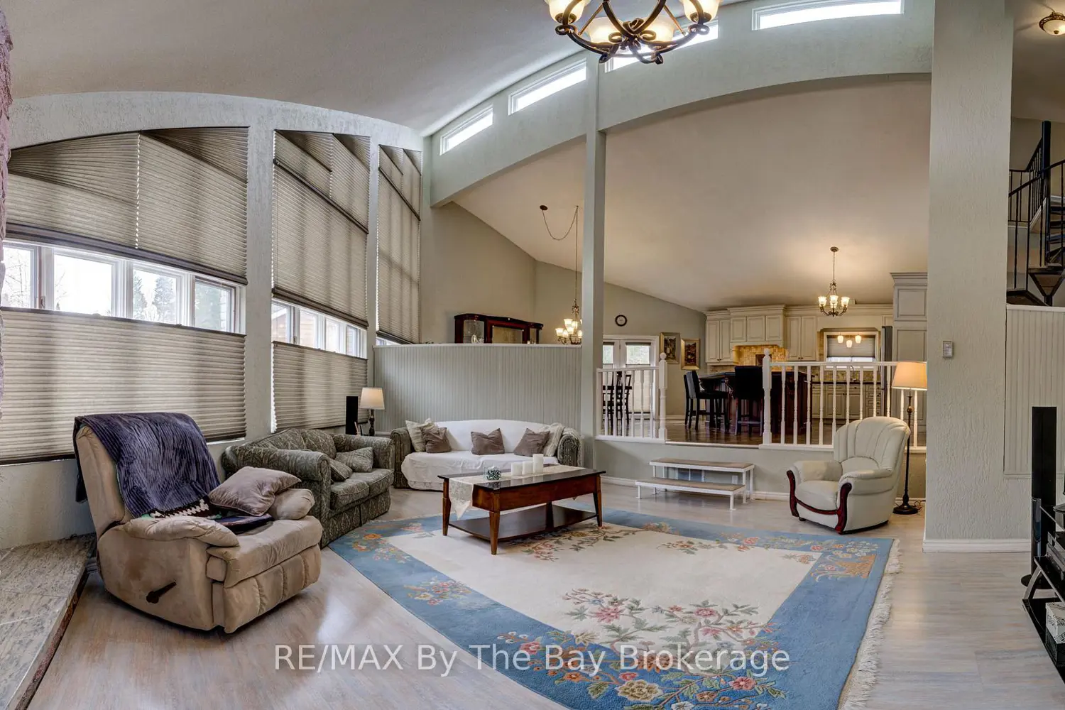32 Bridlewood Crescent photo 3