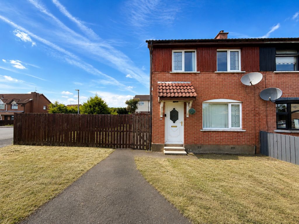 3 bed semi-detached house for saleLagmore Grove, Dunmurry BT17
