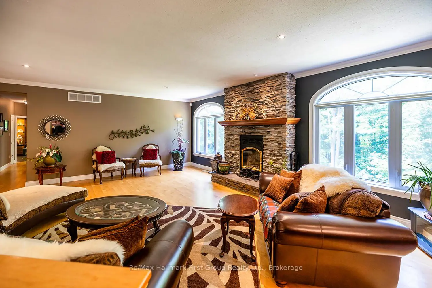 9794 Walker Road photo 5