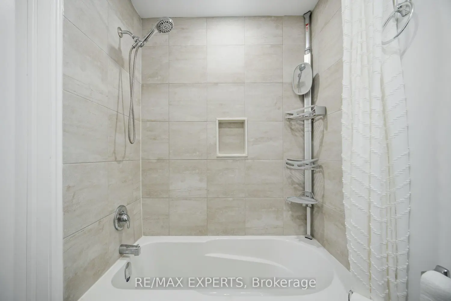 3211 Cove Avenue photo 5