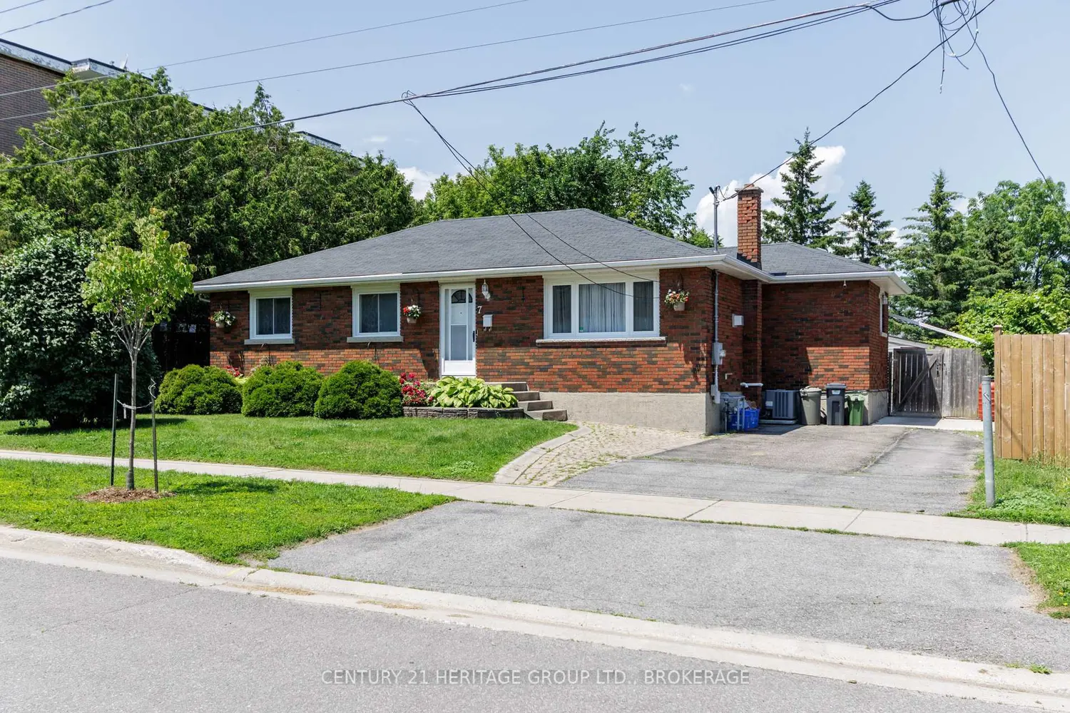 7 Adelaide Street photo 2