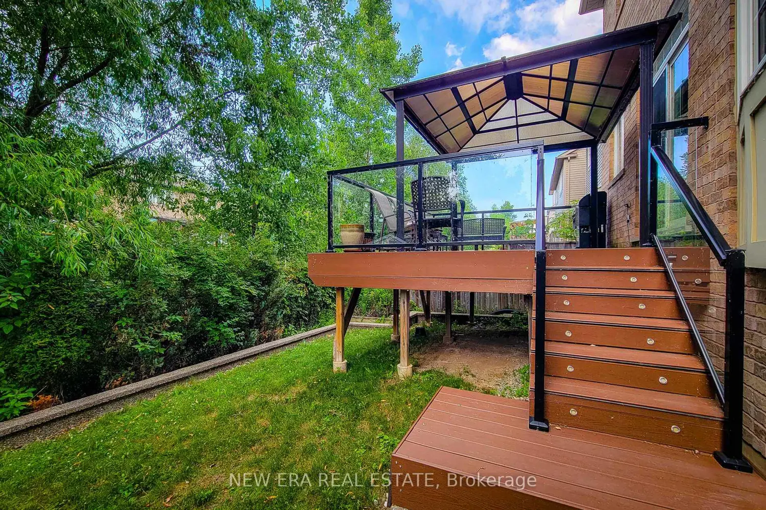 128 Montreal Circle photo 3