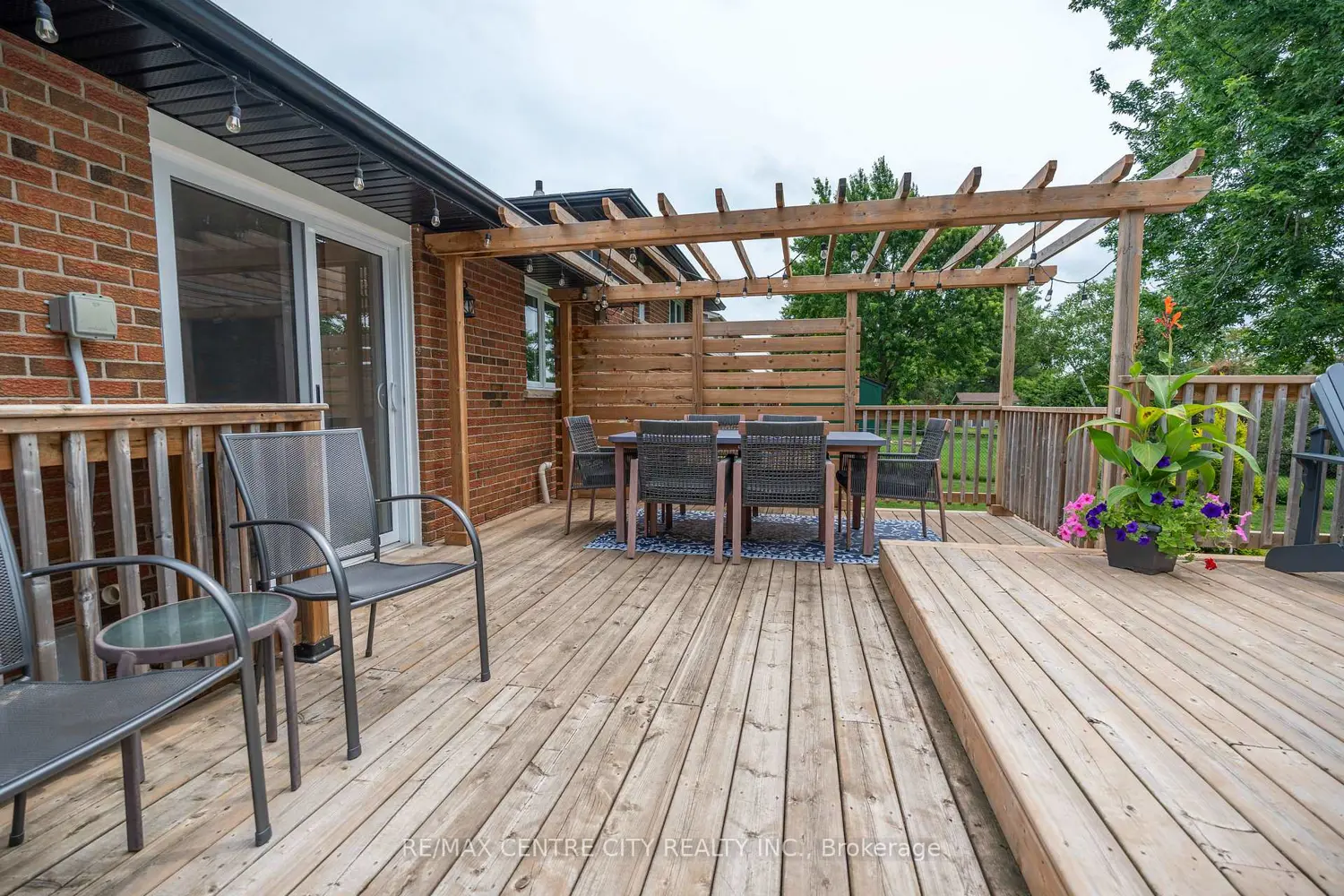 159 Sherwood Crescent photo 4