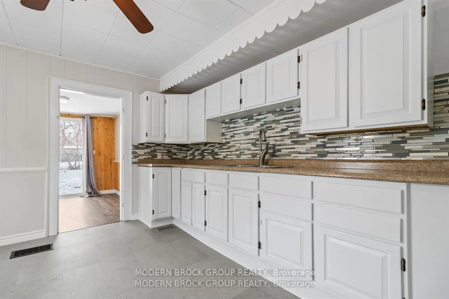96 Brock Street photo 5