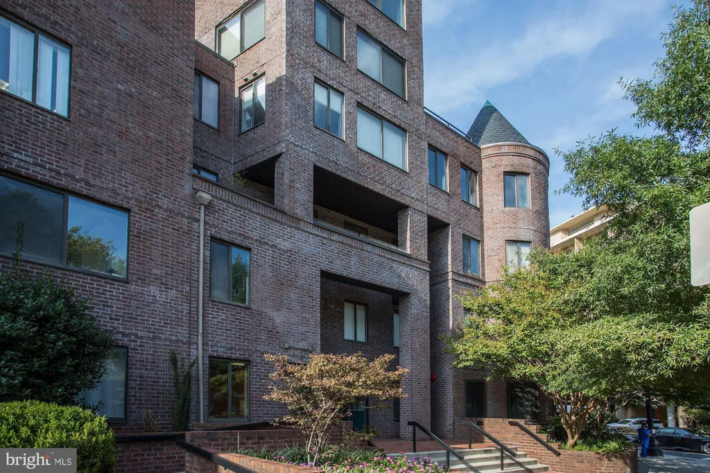 3 Washington Circle NW Unit 803, Washington, DC 20037 photo 3