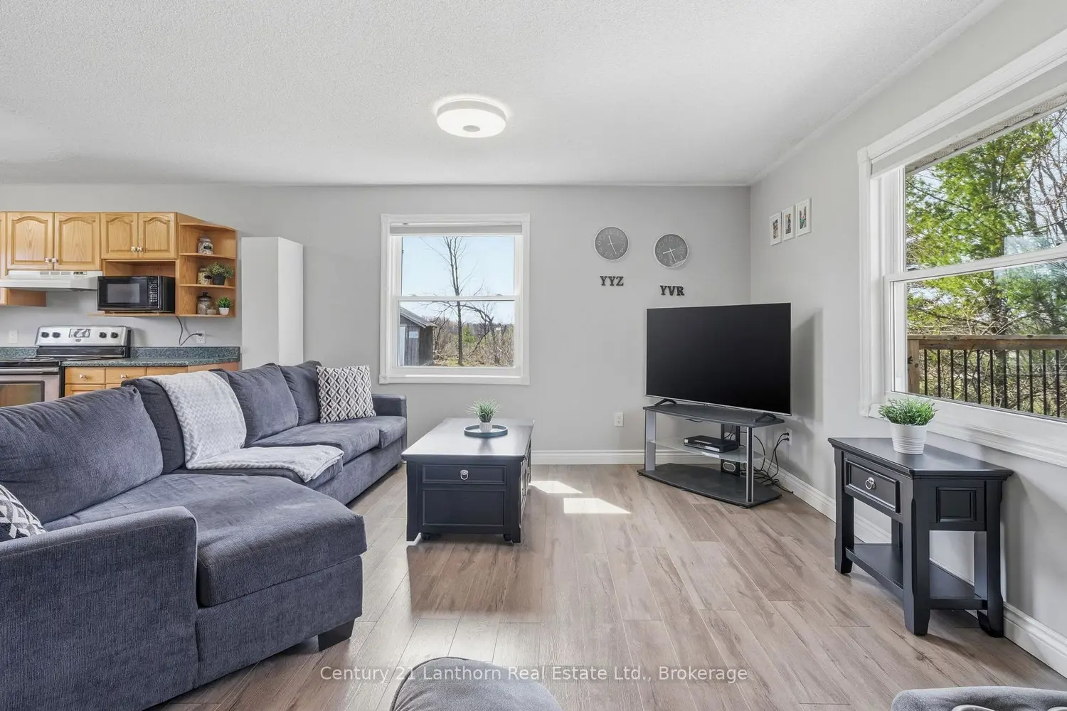 656 A Cooper Road photo 5