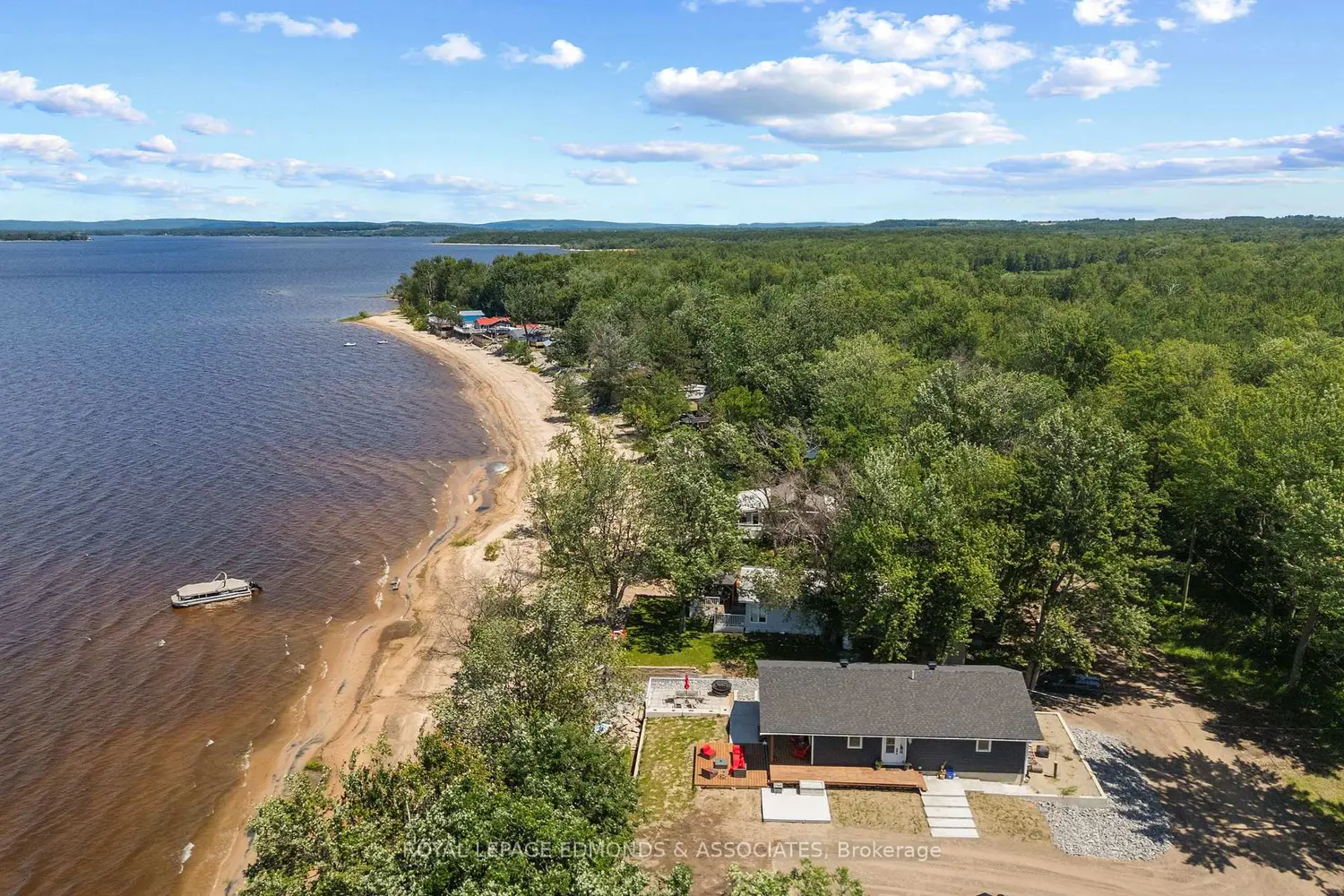 63 Greatview Trail photo 2
