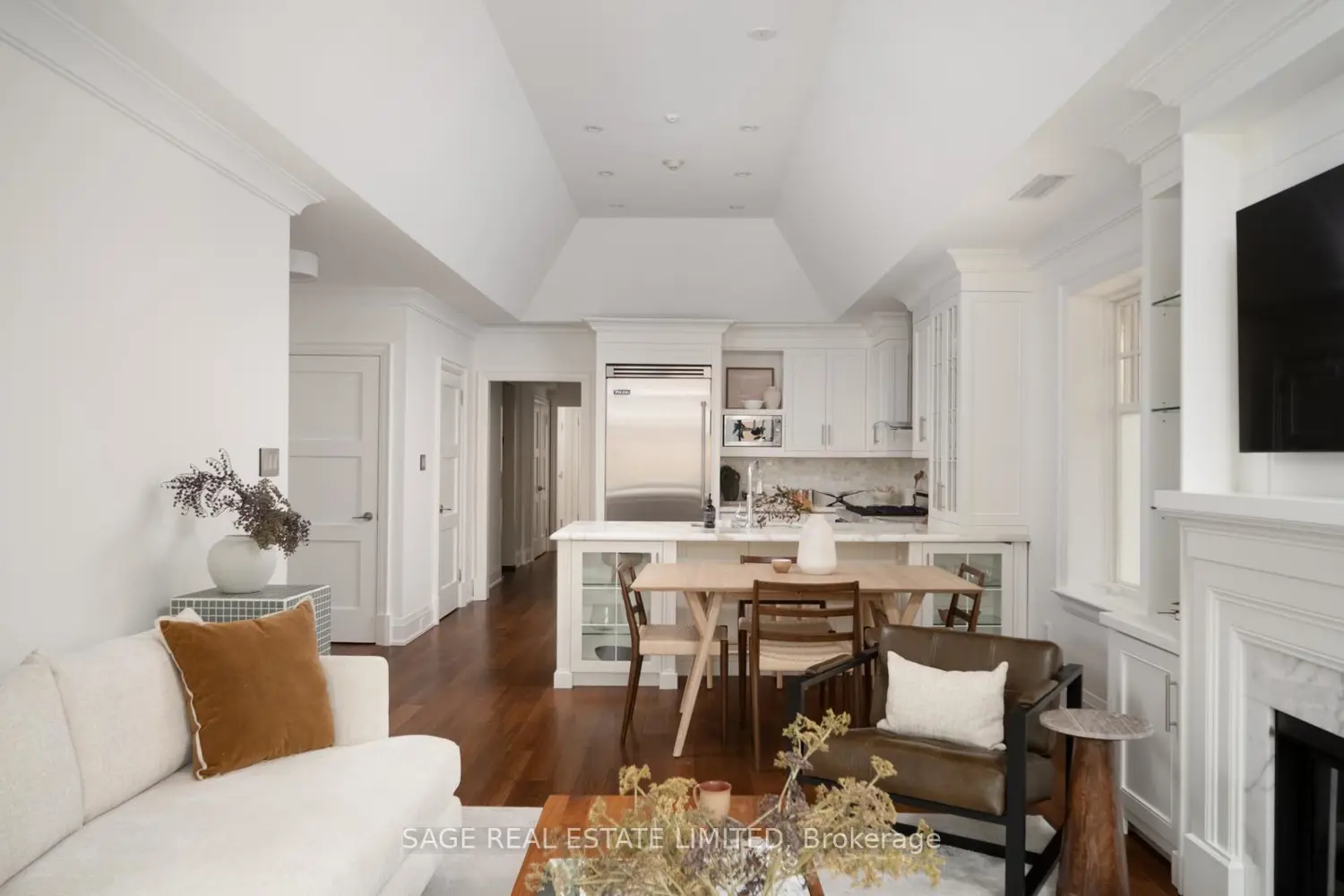 319 Lonsdale Road 3D photo 5