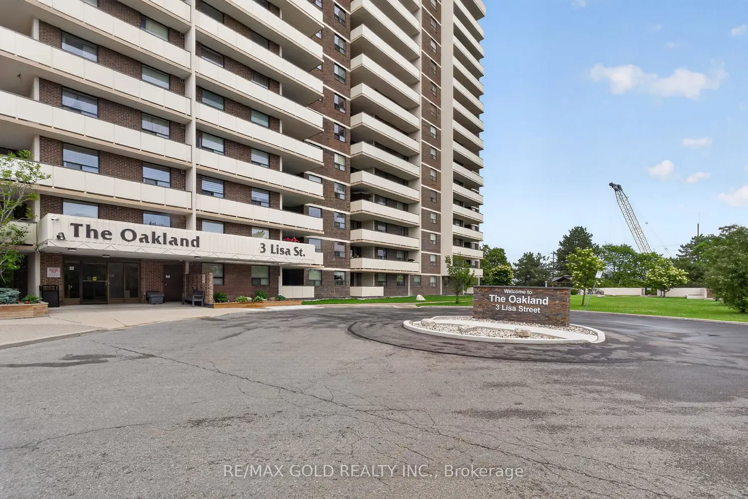 3 Lisa Street 1109 photo 3