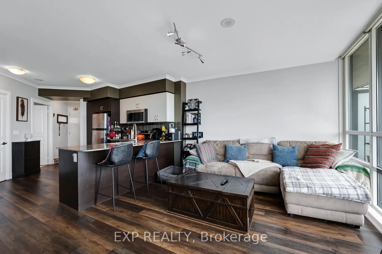 2230 Lake Shore Boulevard 808 photo 4
