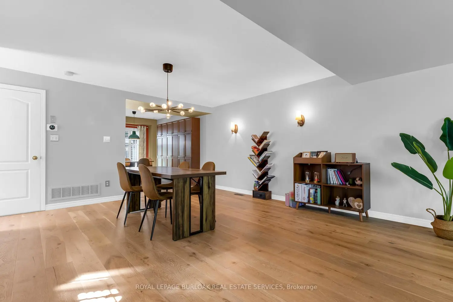 7 Southside Place 16 photo 4