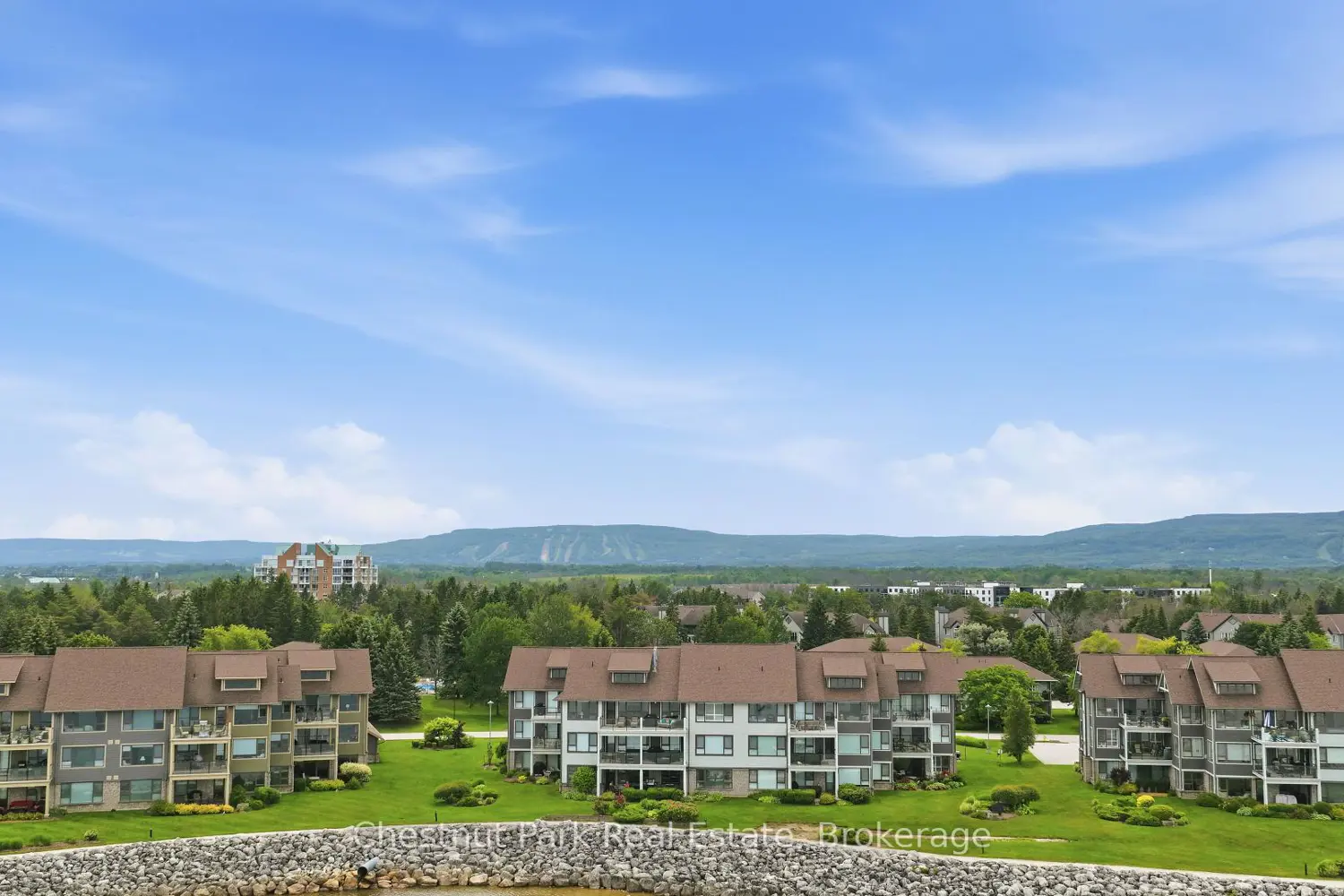 504 Mariners Way photo 3