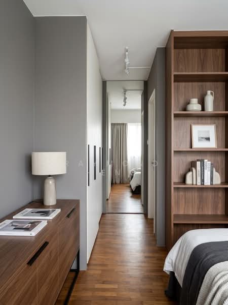 61 Marine Drive photo 3