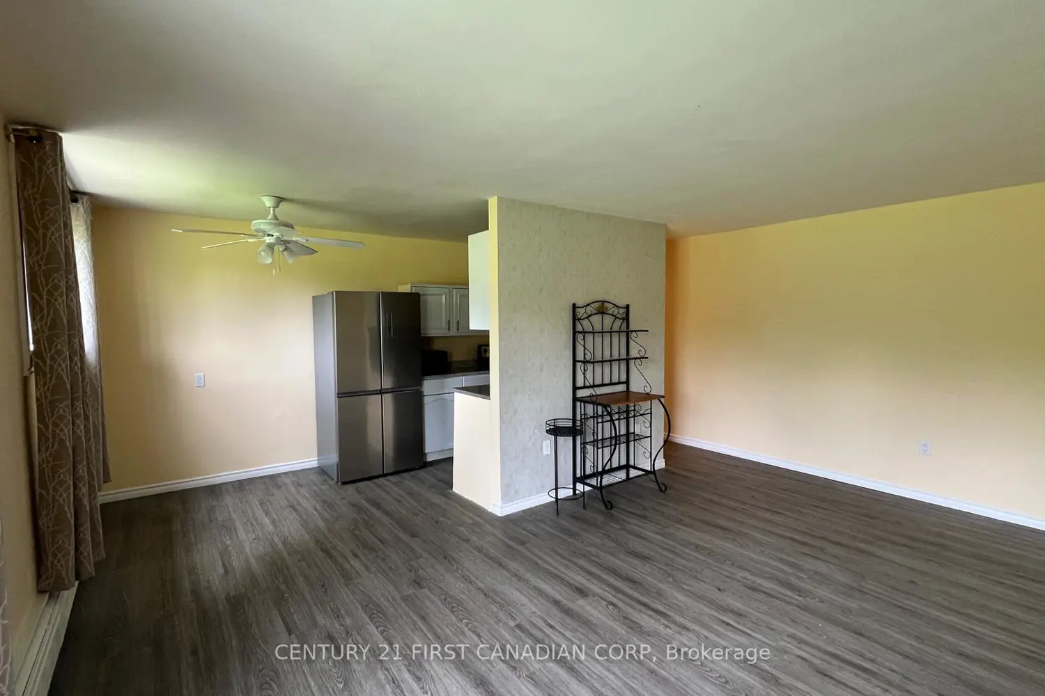 1830 Dumont Street 207 photo 3