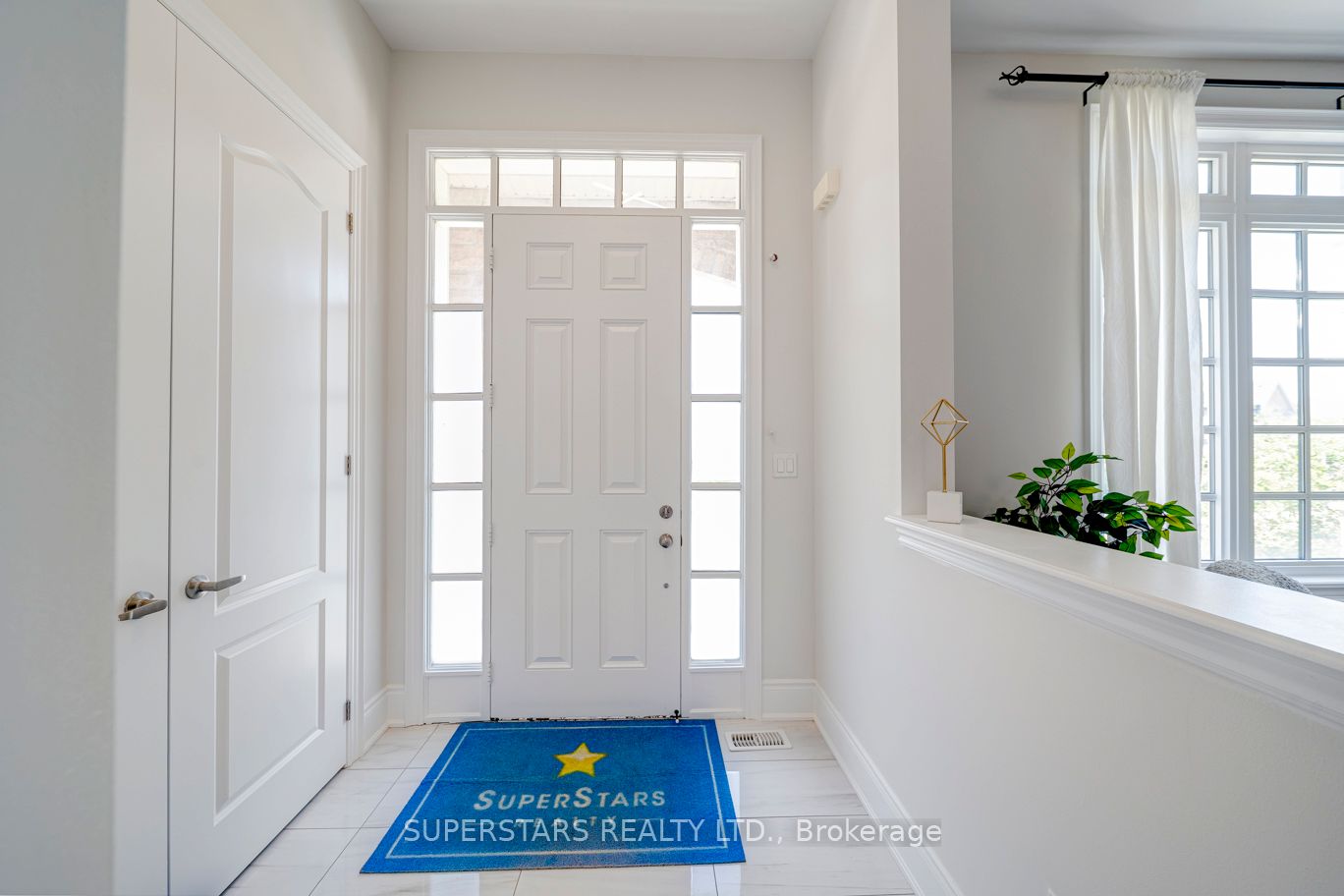 236 Paradelle Drive, Richmond Hill, ON, L4E 1E7 photo 3
