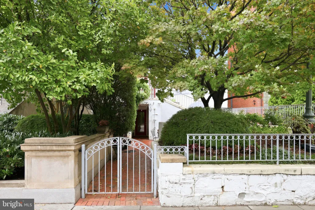 1527 16th Street NW Unit 1, Washington, DC 20036