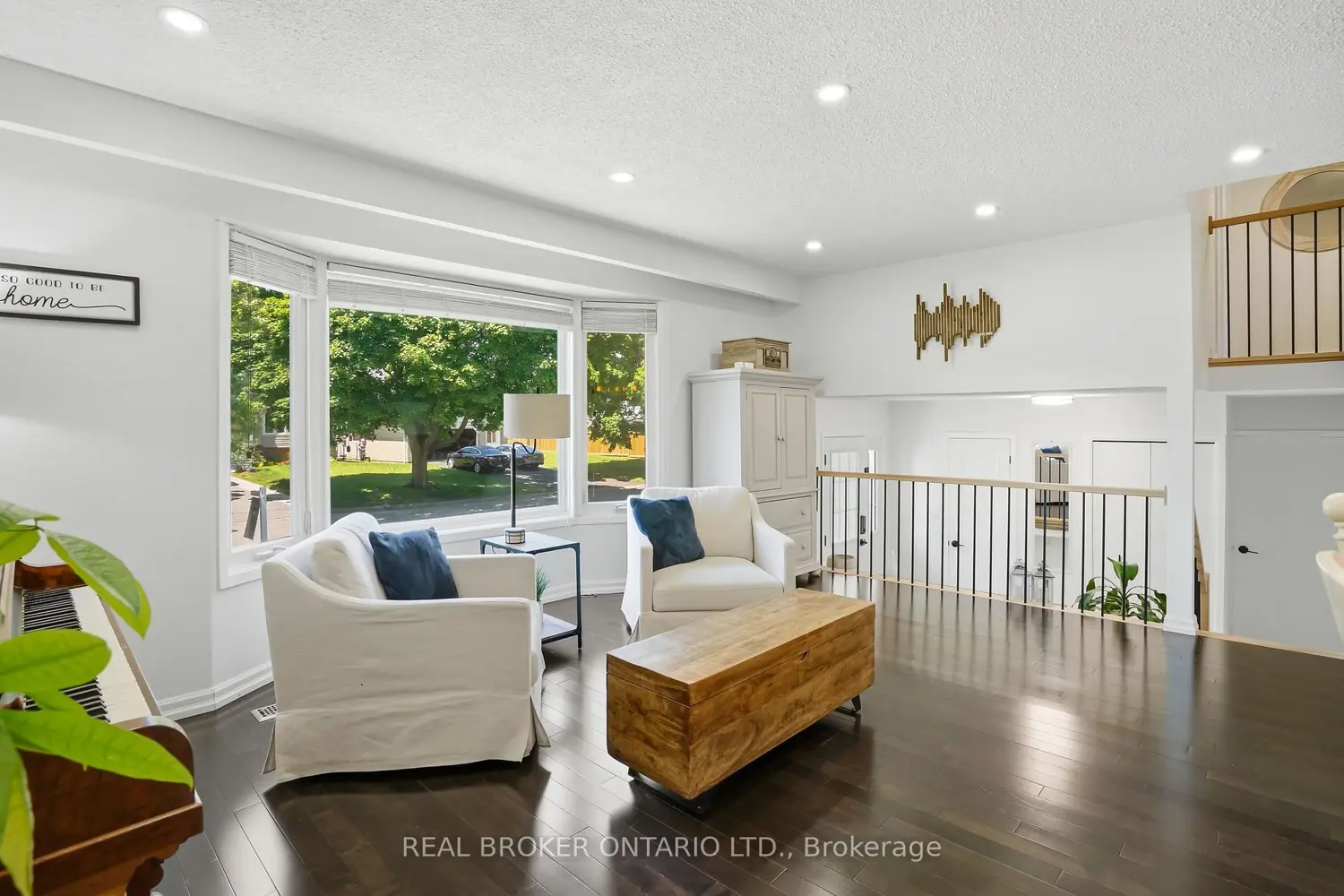 7 Fairington Crescent photo 5