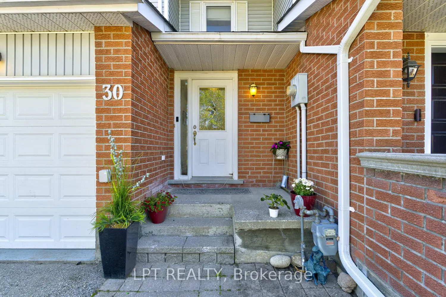 30 Dawson Road photo 2