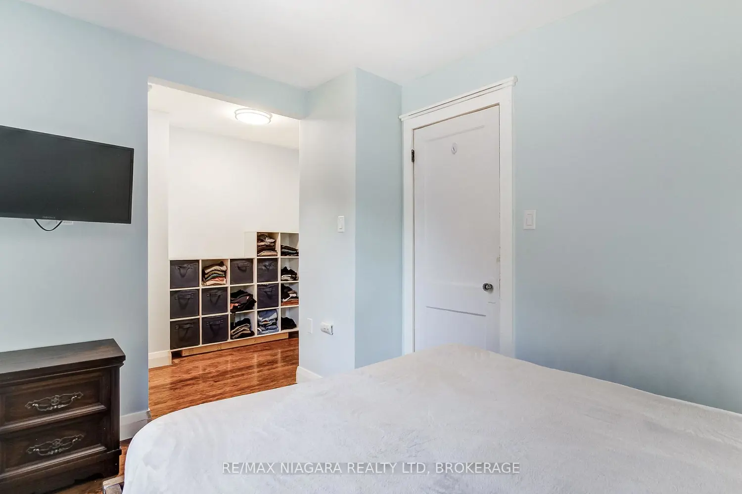 100 Dunkirk Road photo 4