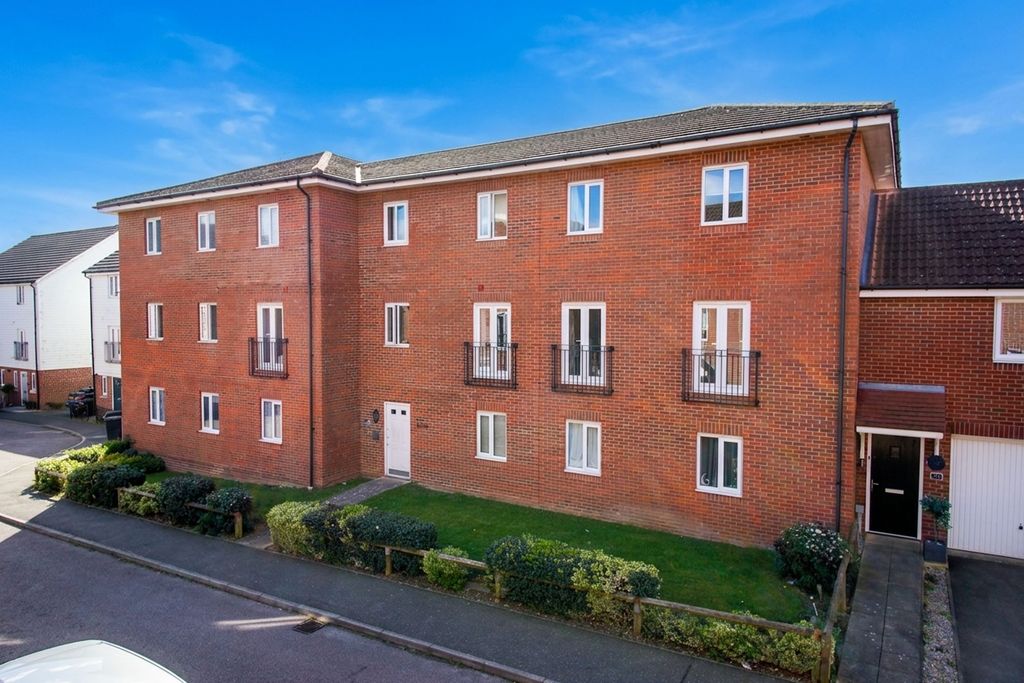 2 bed flat for saleBahram Road, Queens Hills, Norwich NR8