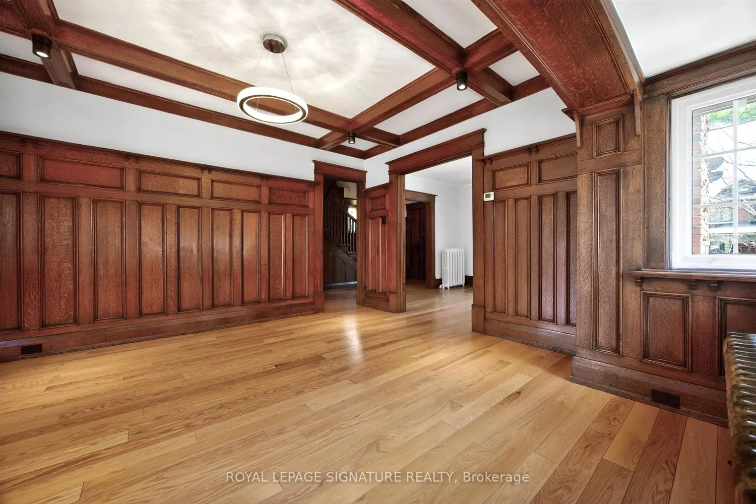 426 Armadale Avenue photo 3