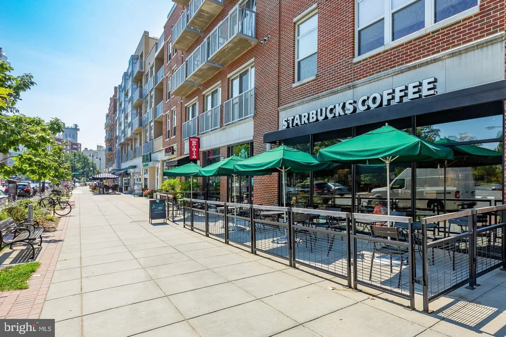 3740 39th Street NW Unit F156, Washington, DC 20016