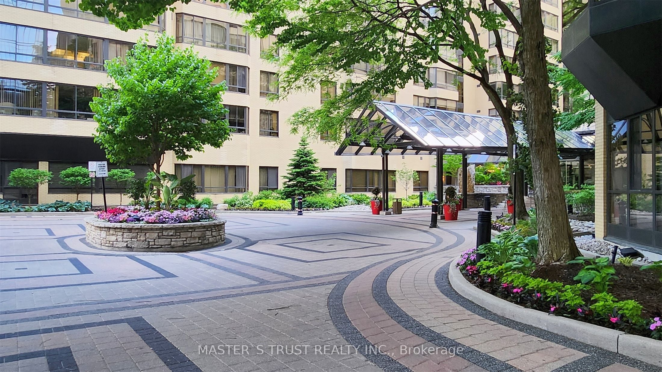404B-195 Patrick Street, Toronto, ON, M5T 2Y8