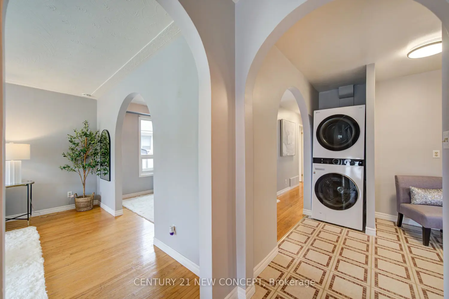 89 Greencedar Drive photo 4