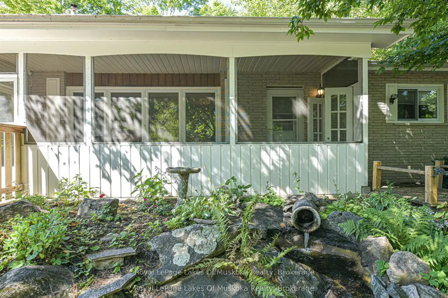 115 Douglas Street photo 4